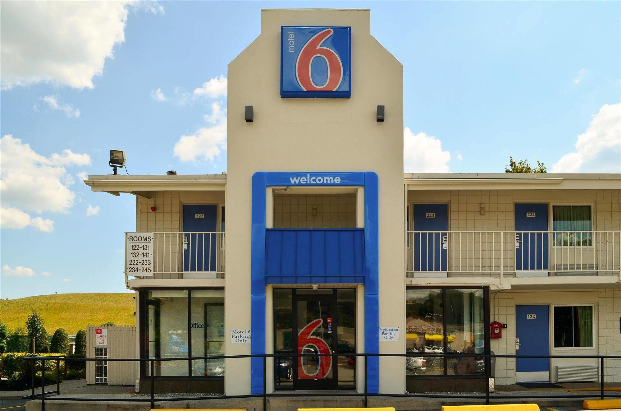 Motel 6 Boston South - Braintree Exterior foto