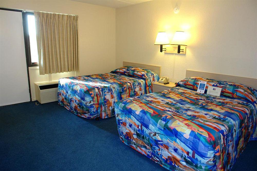 Motel 6 Boston South - Braintree Exterior foto